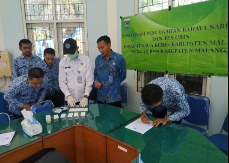 ASN di Disnaker Kaget Didatangi BNN ASN di Disnaker Kaget Didatangi BNN