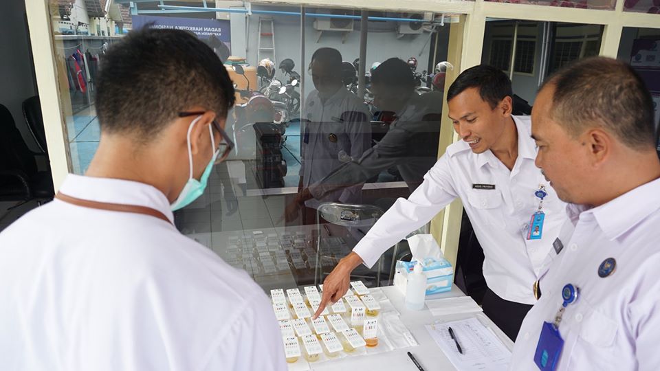 Tes Urine Pegawai BNN Kabupaten Malang Tes Urine Pegawai BNN Kabupaten Malang