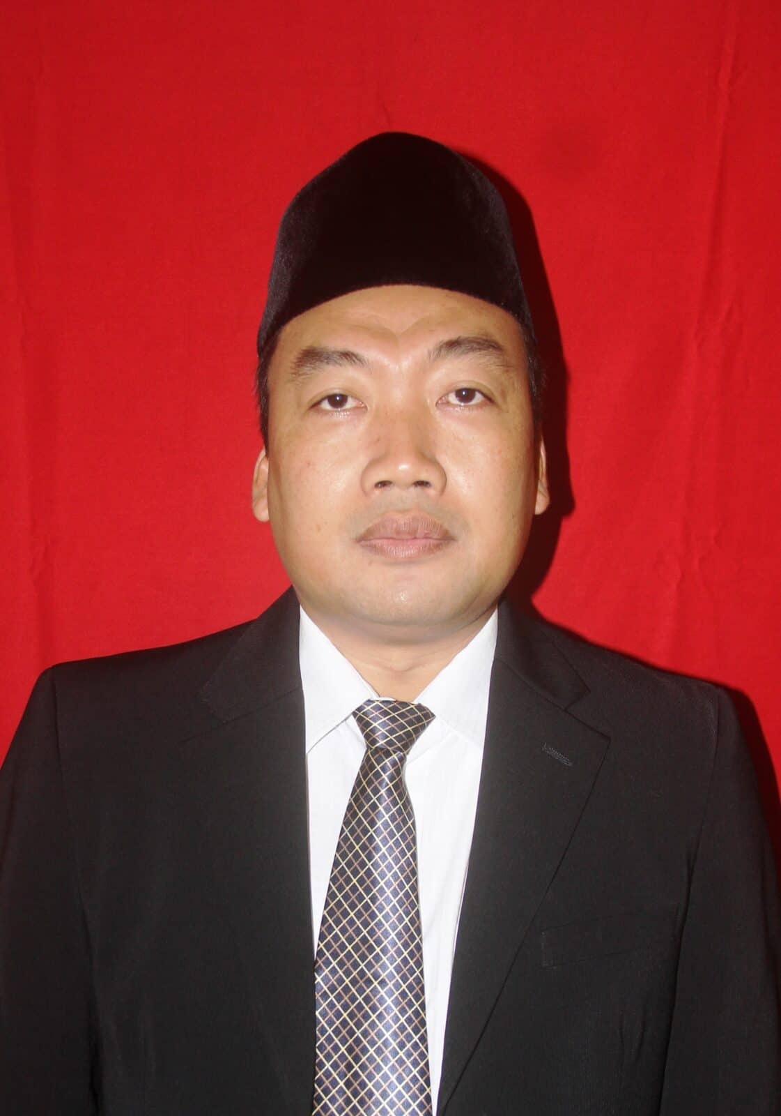 BASUKI EFFENDHY, SH, MH