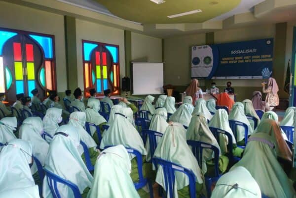 Pencegahan Penyalahgunaan Narkoba Bagi Pelajar SMK Islam An-Nuruu Tirtoyudo