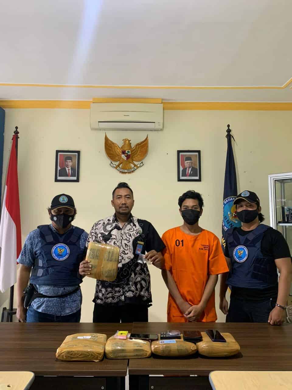 Hampir 5 Kg Ganja dan Shabu Diamankan BNN dari Pakis